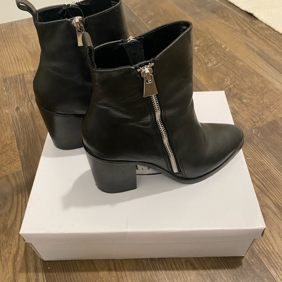 Steve Madden | Tasha Booties - Picture 6 of 9